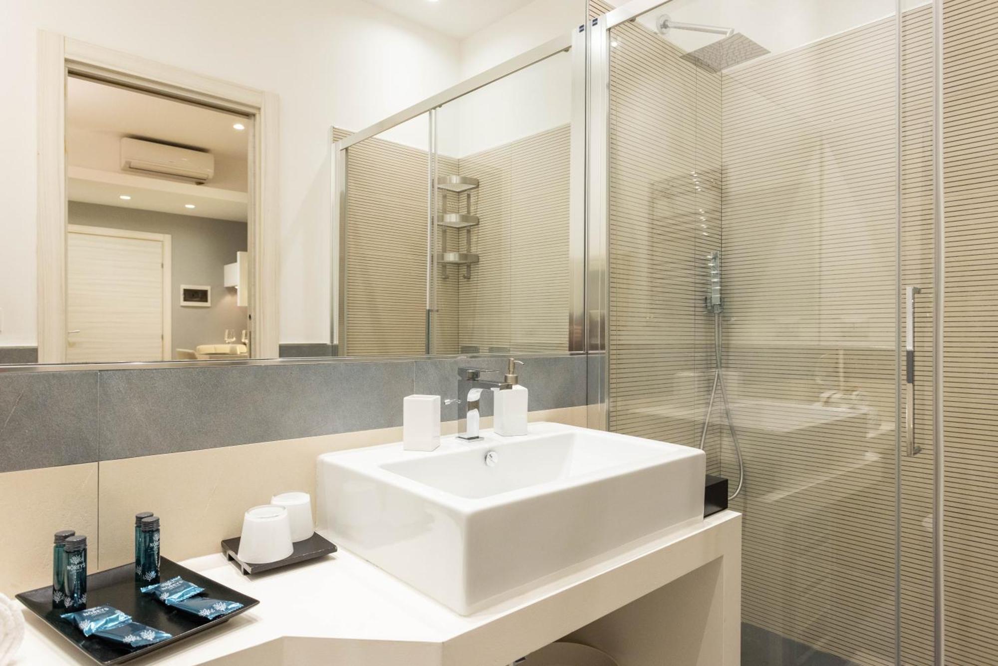 Palermo Ai Leoni Apartment Bagian luar foto