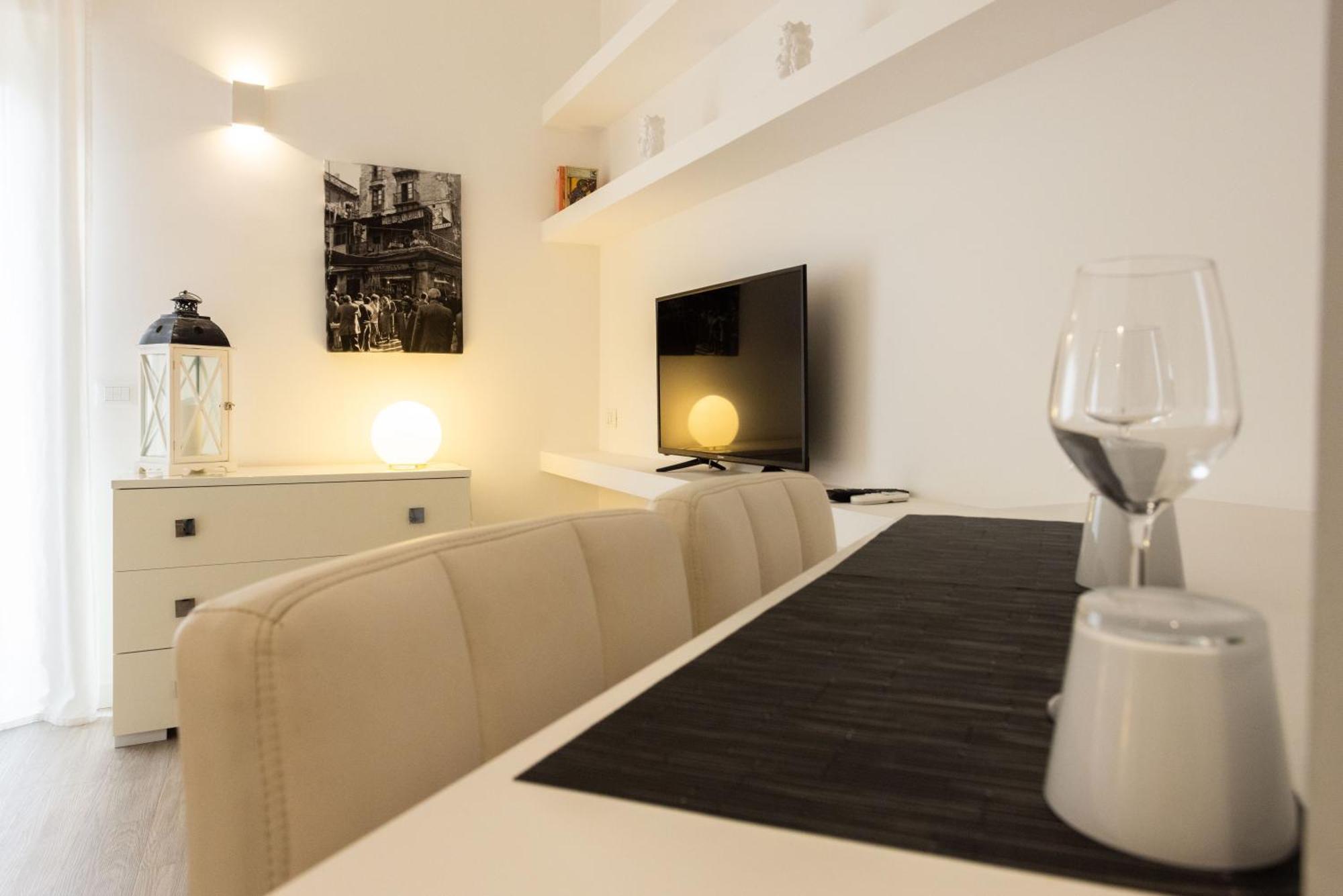 Palermo Ai Leoni Apartment Bagian luar foto